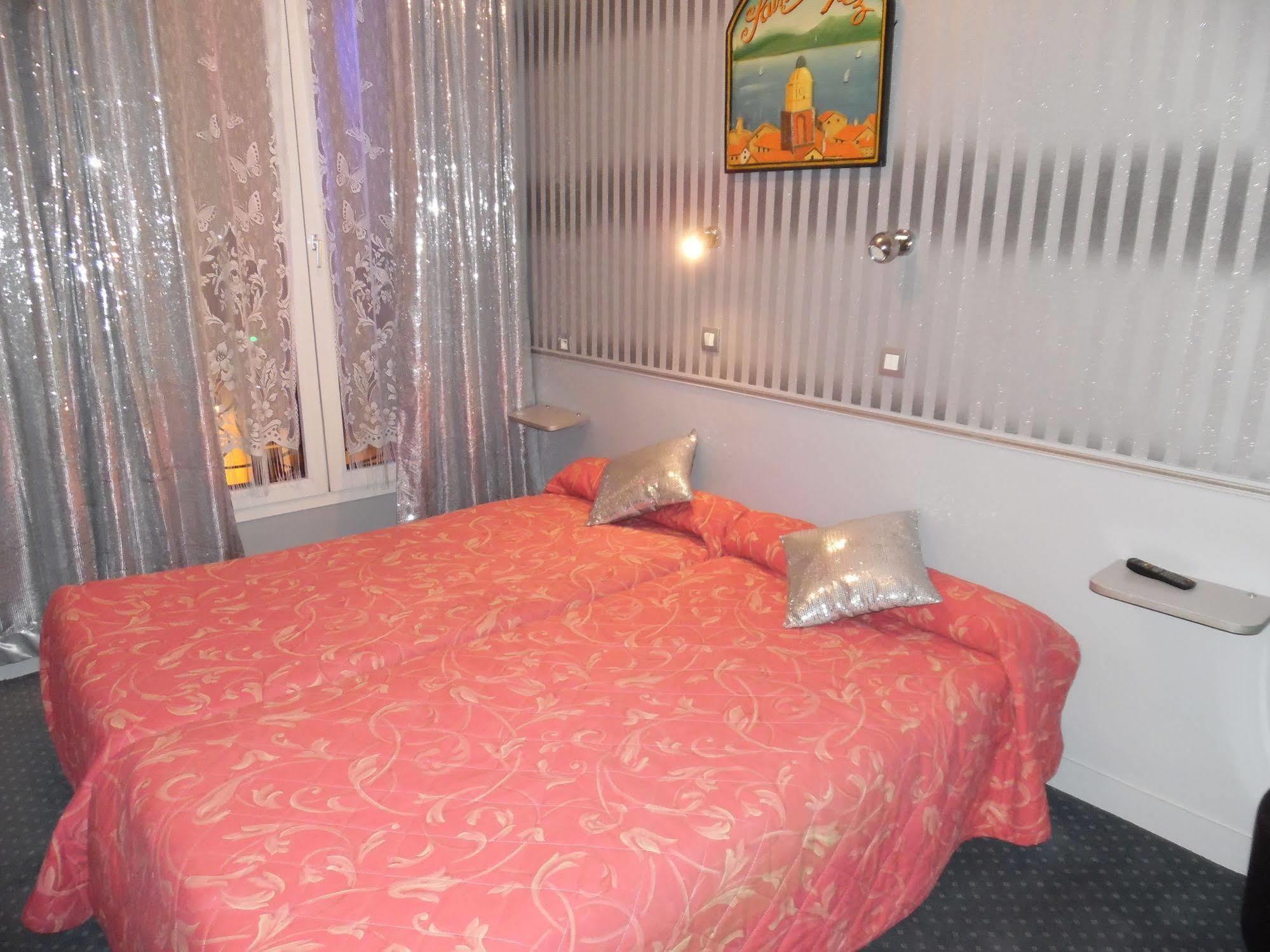 Nazareth Hotel パリ エクステリア 写真